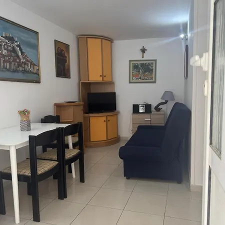 Lucev House Apartment